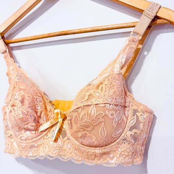 Beige lace padded bra - Picture 5 of 7